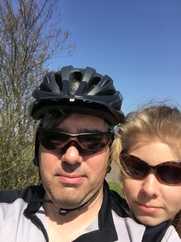 Vater & Tochter-Radlerselfie